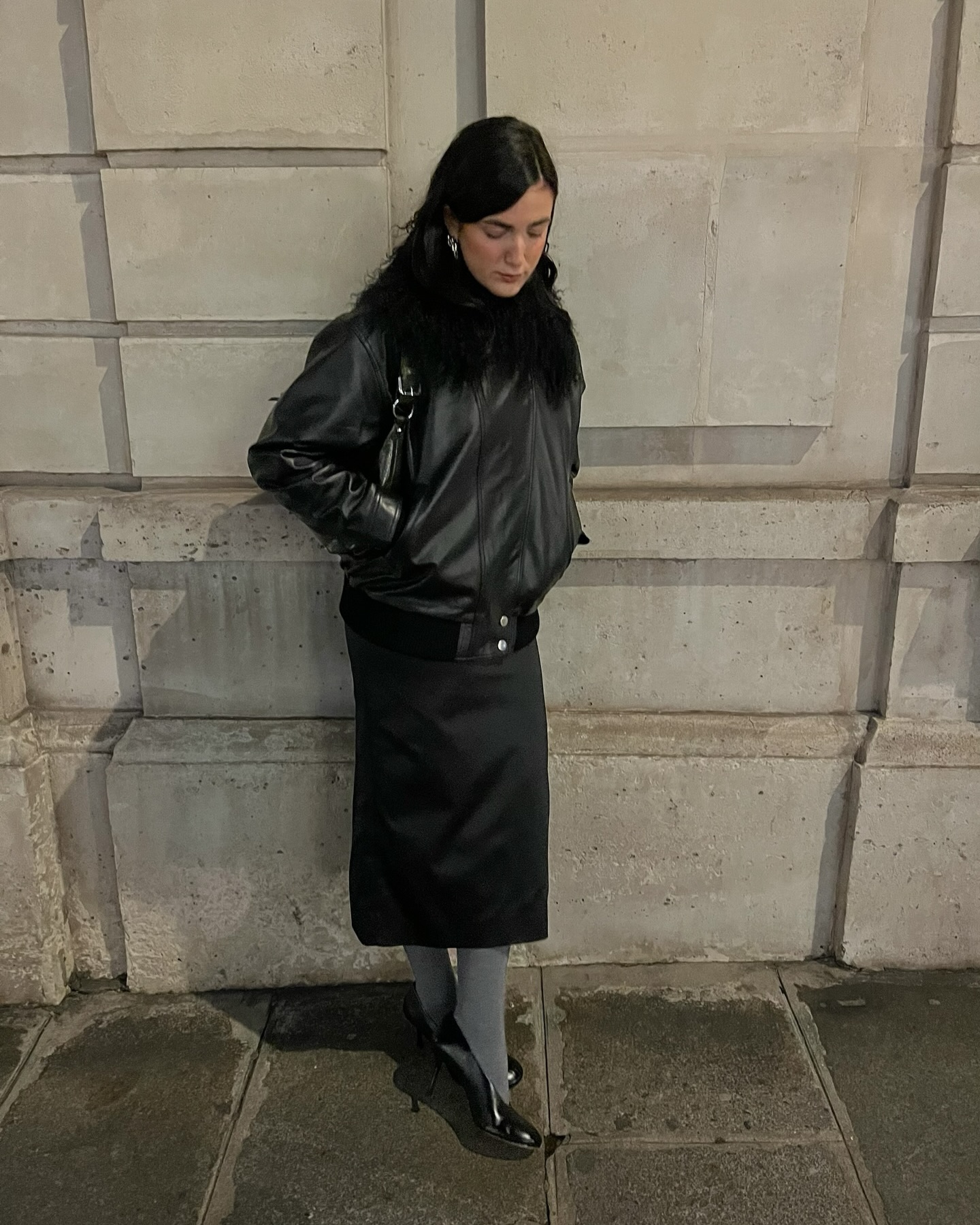 올겨울 아우터 포인트는 트리밍✨
라인이 살아있는 트리밍 디테일 아우터로 고급스럽게 완성🖤👑 이미지5