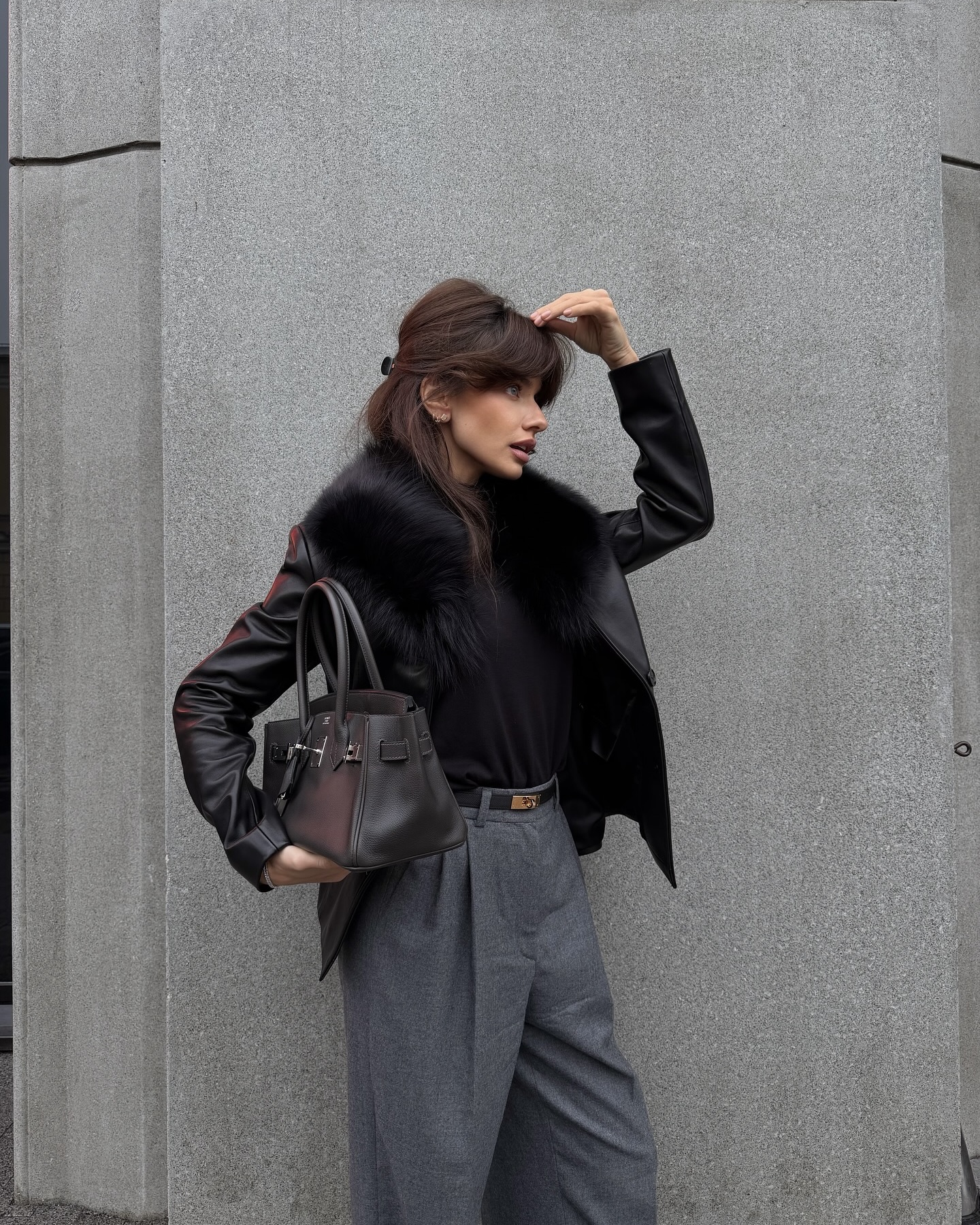 올겨울 아우터 포인트는 트리밍✨
라인이 살아있는 트리밍 디테일 아우터로 고급스럽게 완성🖤👑 이미지7