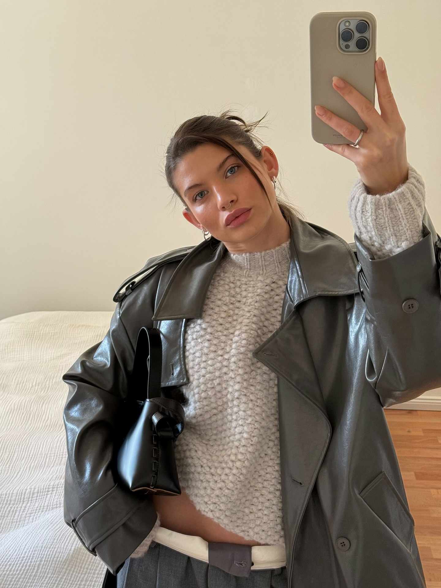 보온은 니트 하나면 충분해 🤍
이너까지 따뜻해야 겨울 코디 완성🧶🤎 이미지5