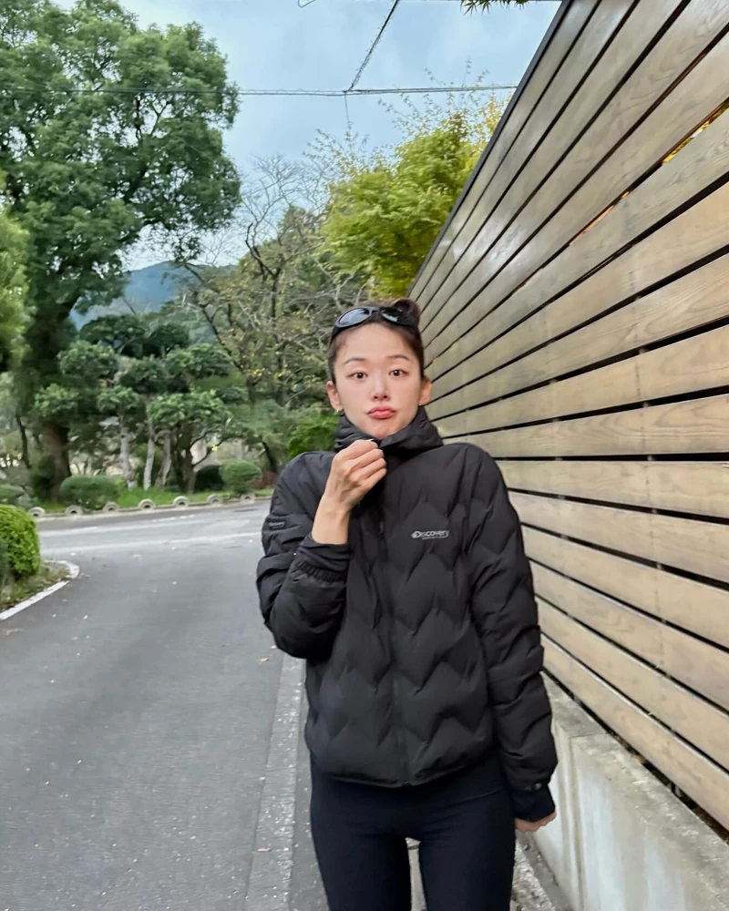 추워서 못 뛰겠다고? 옷부터 바꿔🔥
가벼운 경량 패딩부터 레깅스까지💨☑️완전 무장하고 뛰자! 이미지3