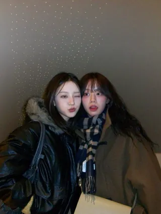 추위 이길 유일한 아이템?🧣
꽁꽁 얼어붙은 영하 날씨엔 목도리부터 챙기자☕️🤎 이미지