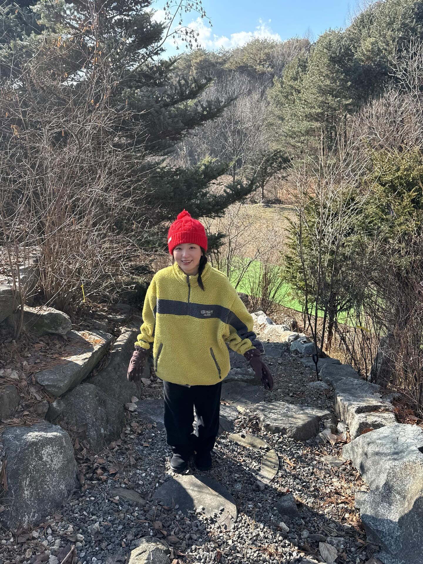 플리스로 편안한데 귀여움 가득🐻
포근하고 볼륨감 넘치게🤍🩶집업부터 반집업까지 골라봐요 이미지3