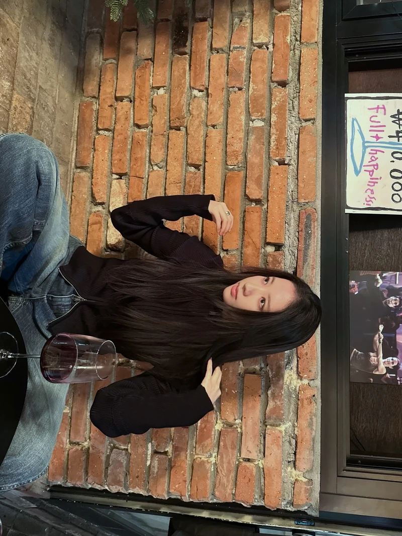 겨울룩의 중심은 항상 데님이야💡
캐주얼룩부터 모던룩까지 즐길 수 있는 데님은 늘 옳아💙🩵 이미지5