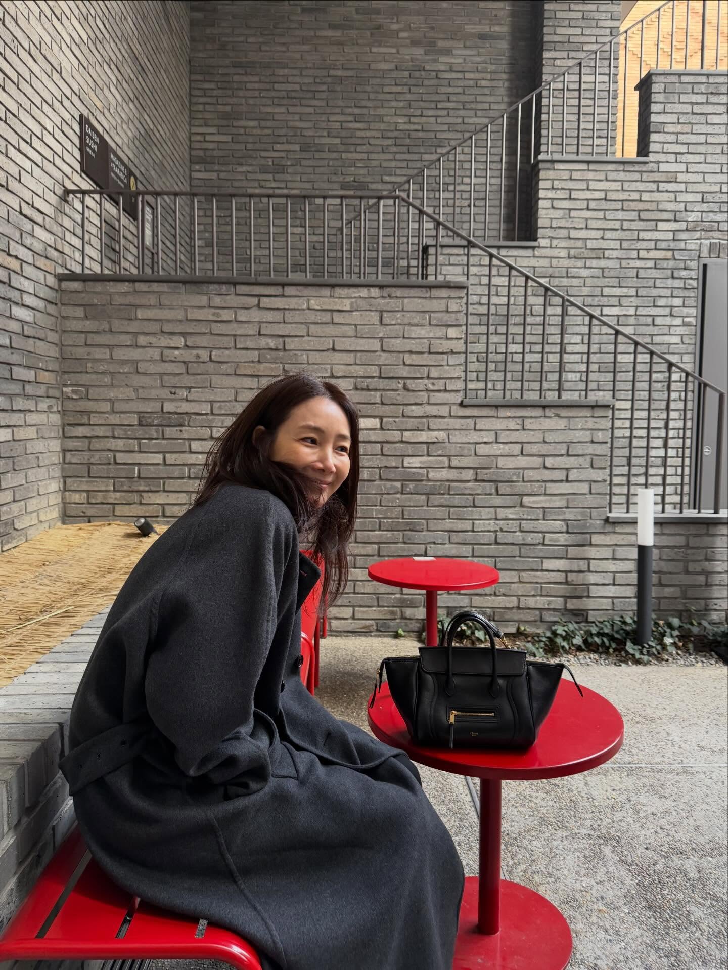 믿고 드는 셀린느 러기지백🖤
매일 들어도 질리지 않는 만능 데일리 백✨🪄 이미지8