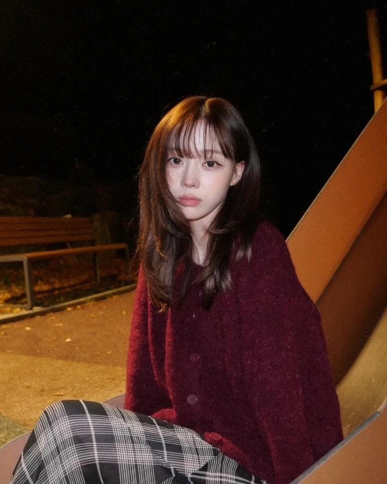 겨울 레이어드 숨은 치트키 가디건❣️
스커트나 원피스에 더해주면 주말 데일트룩 완성이야🧚🏻💫 이미지3