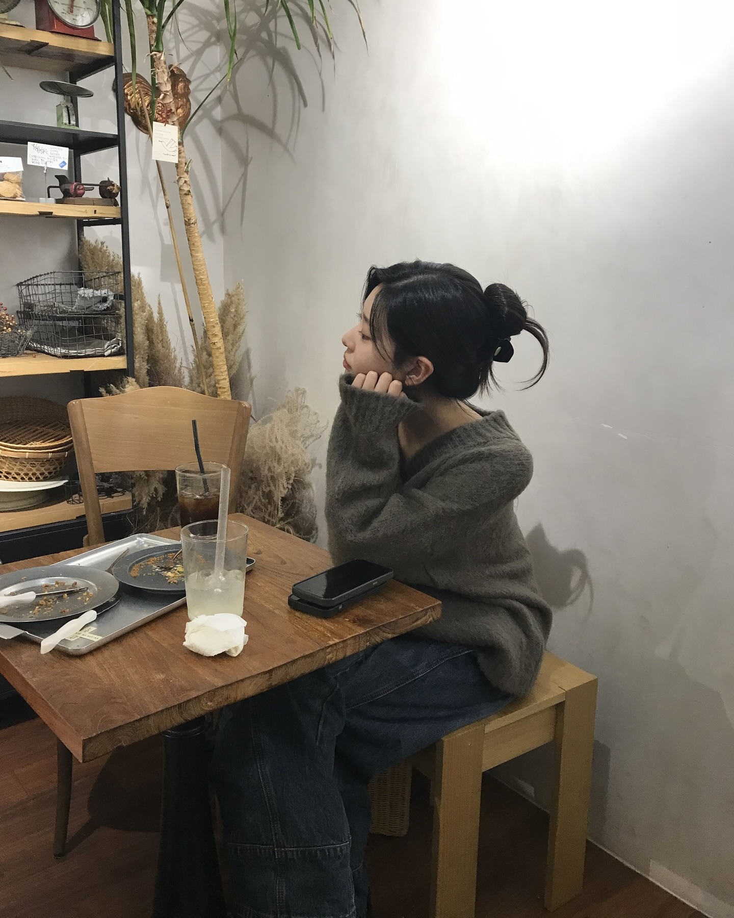 니트로 분위기 바꿔봐🤎
이너템 따뜻함 1등 니트로 코디도 보온도 해결🧶✨ 이미지3