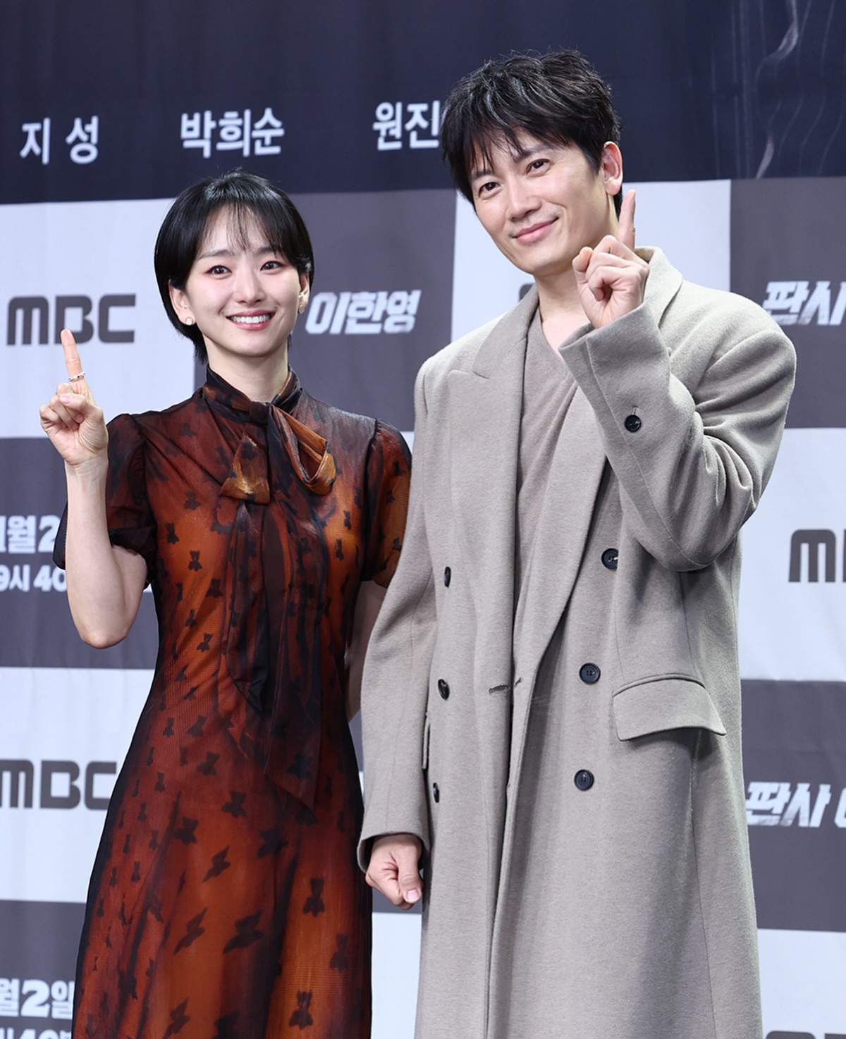 러블리 똑단발❤️원조 원진아
‘판사 이한영’으로 컴백 기대되요👩🏻⚖️💇🏻♀️요즘 단발 많이 보이는듯 이미지3