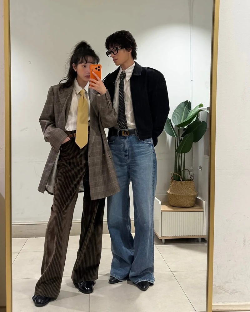 구교환 x 문가영🖤🤍만약에 우리
보기만해도 뭉클한 커플룩😍둘이 너무 잘 어울려, 만약에?! 이미지1