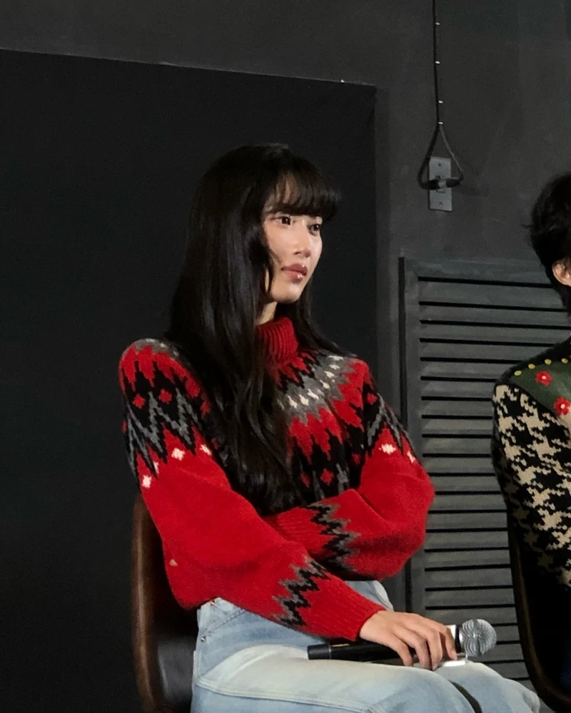 구교환 x 문가영🖤🤍만약에 우리
보기만해도 뭉클한 커플룩😍둘이 너무 잘 어울려, 만약에?! 이미지10