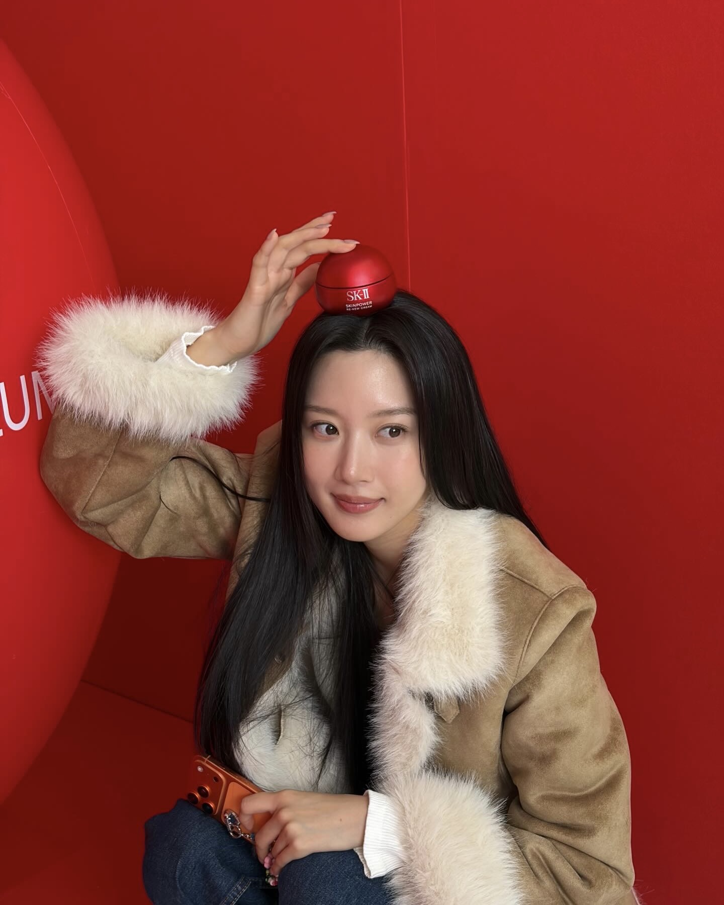 청초함은 립이야💄
쌩얼인 척 눈화장은 덜어내고, 글로시립으로 촉촉하게 💧🤍 이미지5