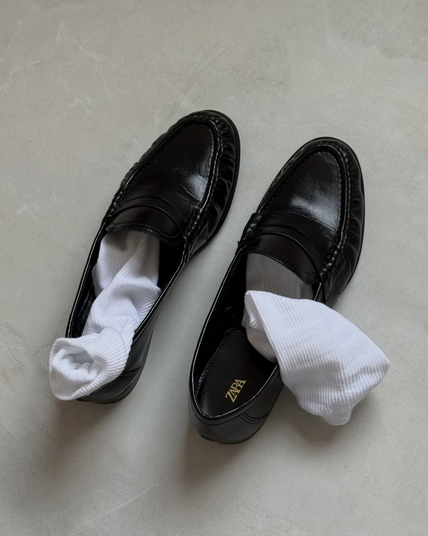 이제 이 조합 나올 때💡
로퍼에 양말 조합🧦👞 알아두면 활용하기 좋아요 이미지6