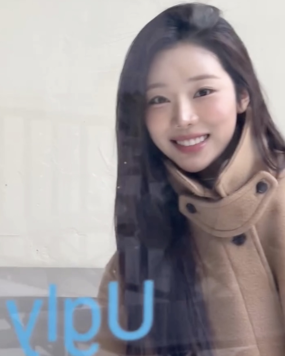 바람 막아주는 하이넥 코트🧥 하이넥 코트면 목도리 자리까지 채워 따뜻하게☕️🤎 이미지