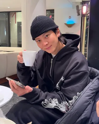 크롬하츠 후드집업 하나 갈까☠️ 이미지