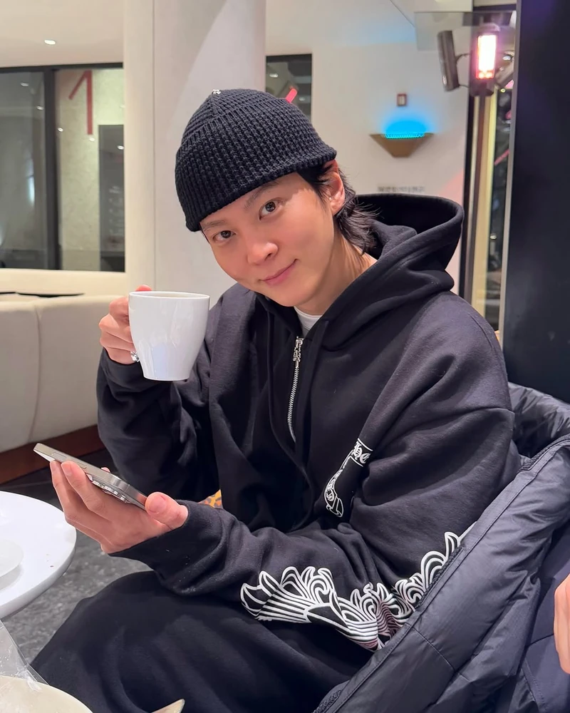 크롬하츠 후드집업 하나 갈까☠️ 이미지1