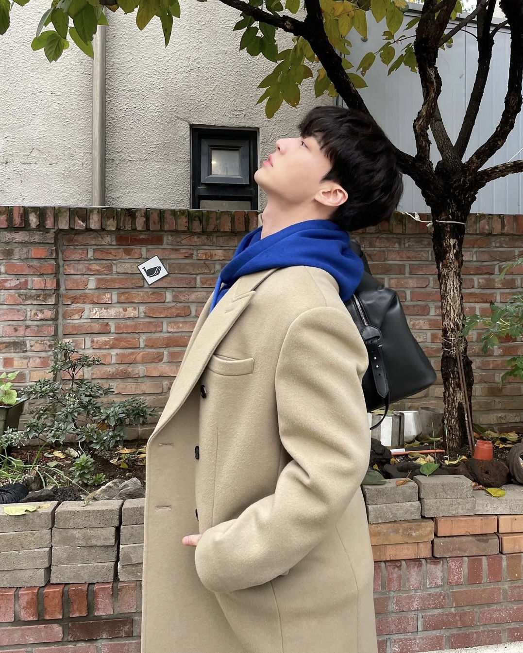 맑은 하늘엔 블루 스웻으로✈️ 이미지4