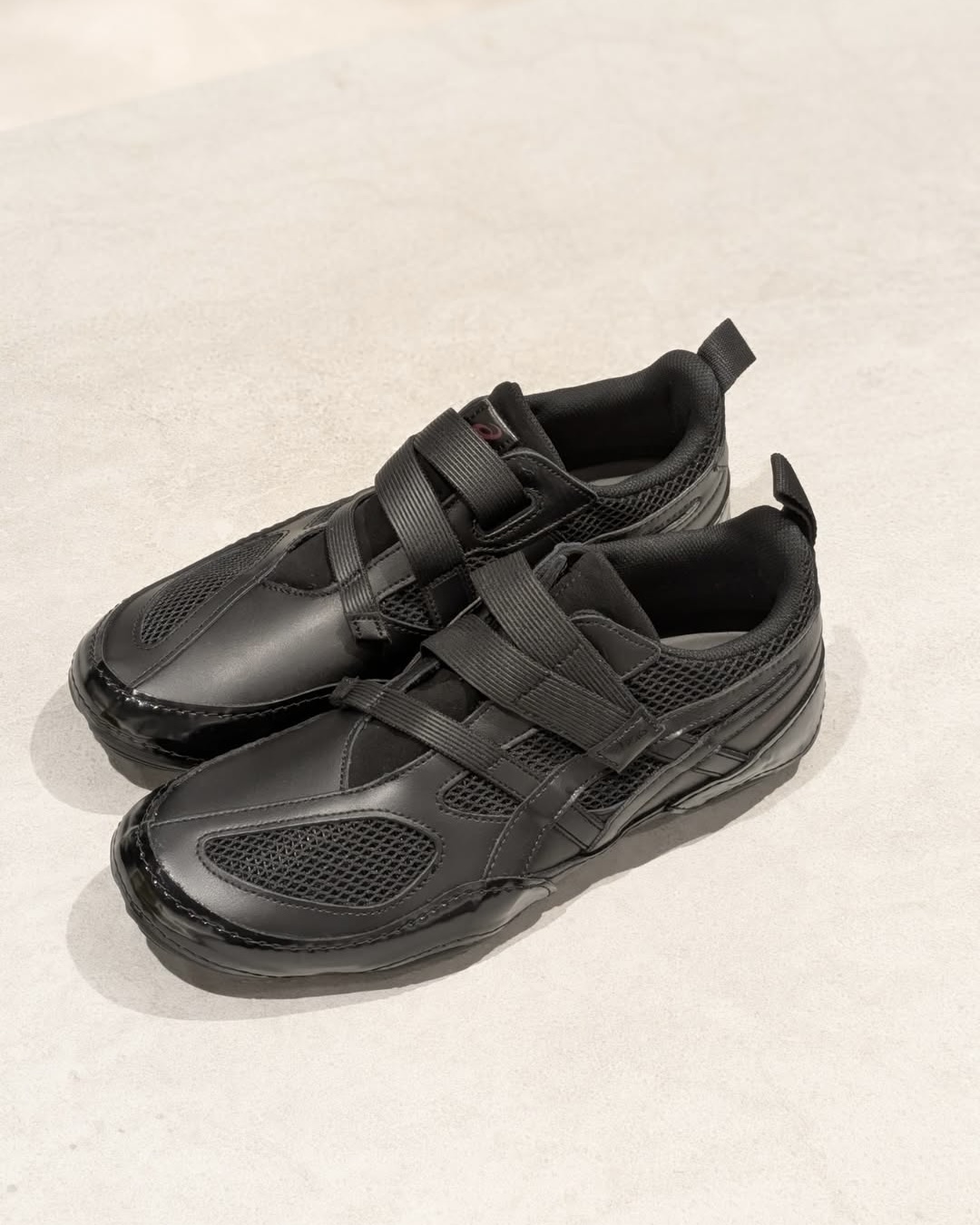 이세이 미야케 풋 x 아식스🦶🏻 이미지2