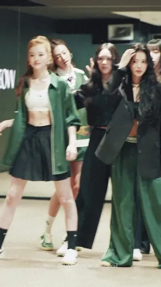 나이키 초록 고양이 버전 미야오💚🖤컴백 준비 중인가요?! 이미지