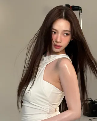 이게 포카리걸이 아니면 뭐야🩵
앞없 생머리 유지민파는 손을 들어주세요....🙋🏻♀️🤍 이미지