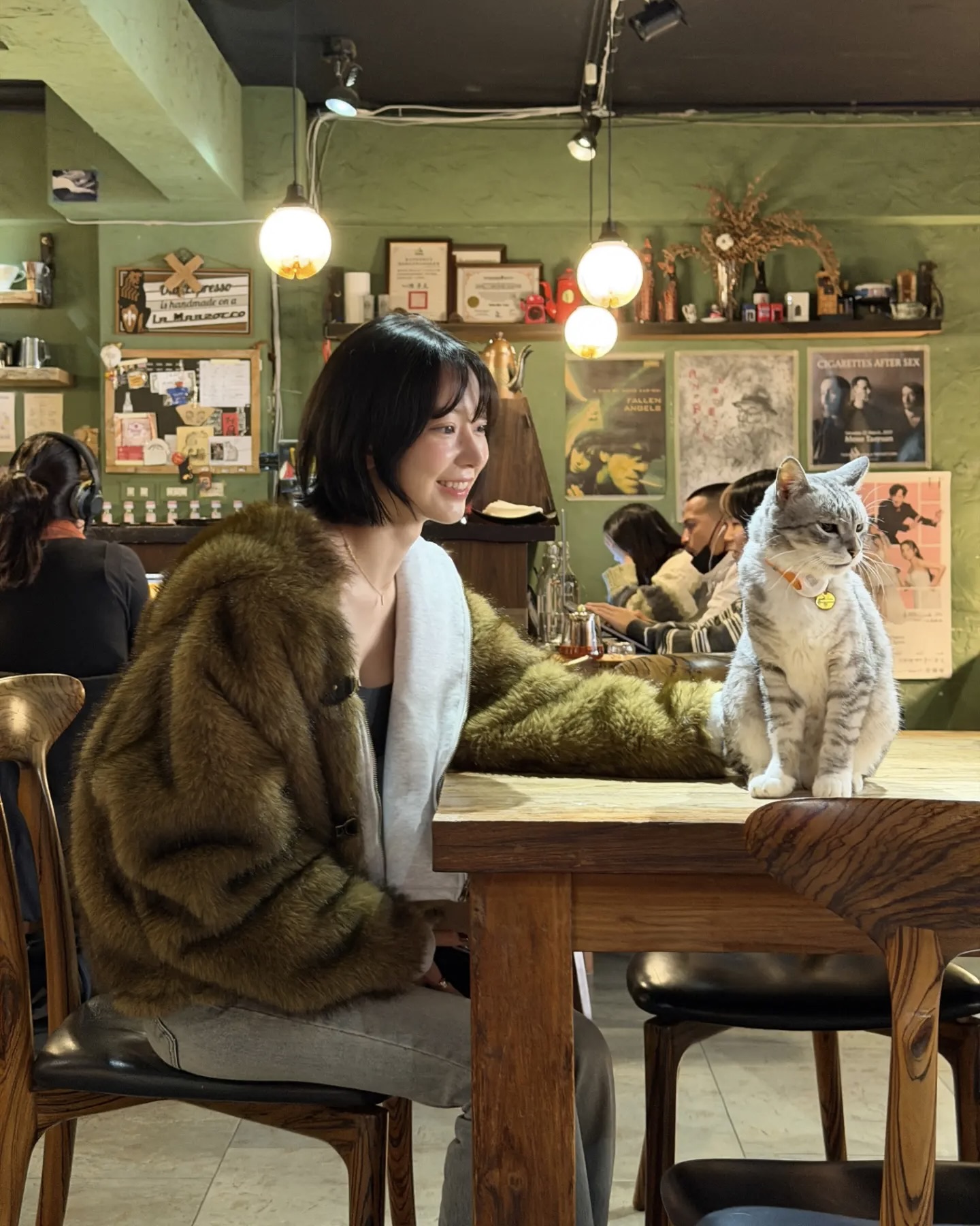 진짜 지금 아니면 못 입어요😮
추위 끝나기 전에 브라운 퍼자켓 꺼내자🦁🤎 이미지8