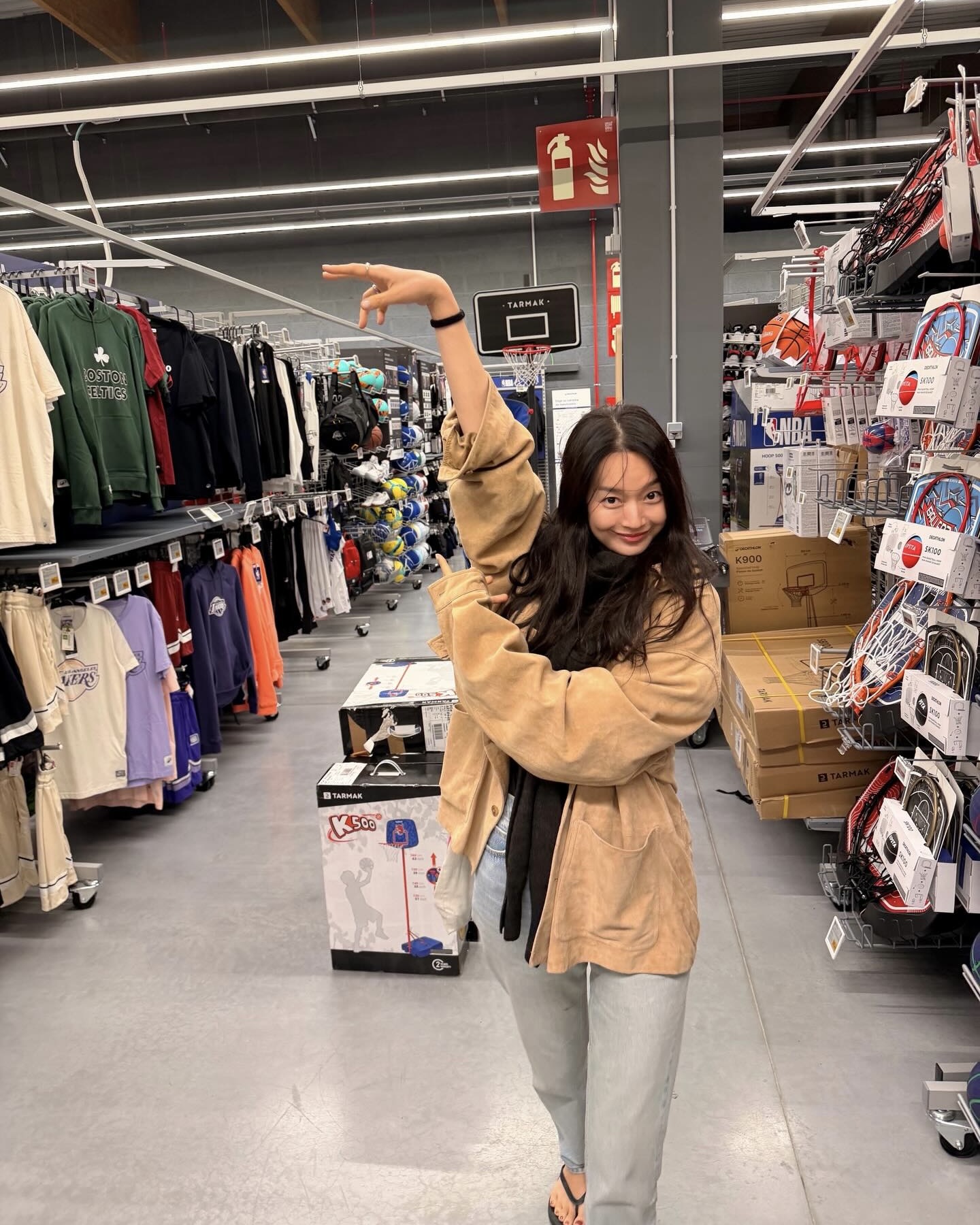 사진만 봐도 행복해보여❤️신민아
김우빈 애정까지 느껴지는 신행 일상🌷✨더 보여줘!! 이미지