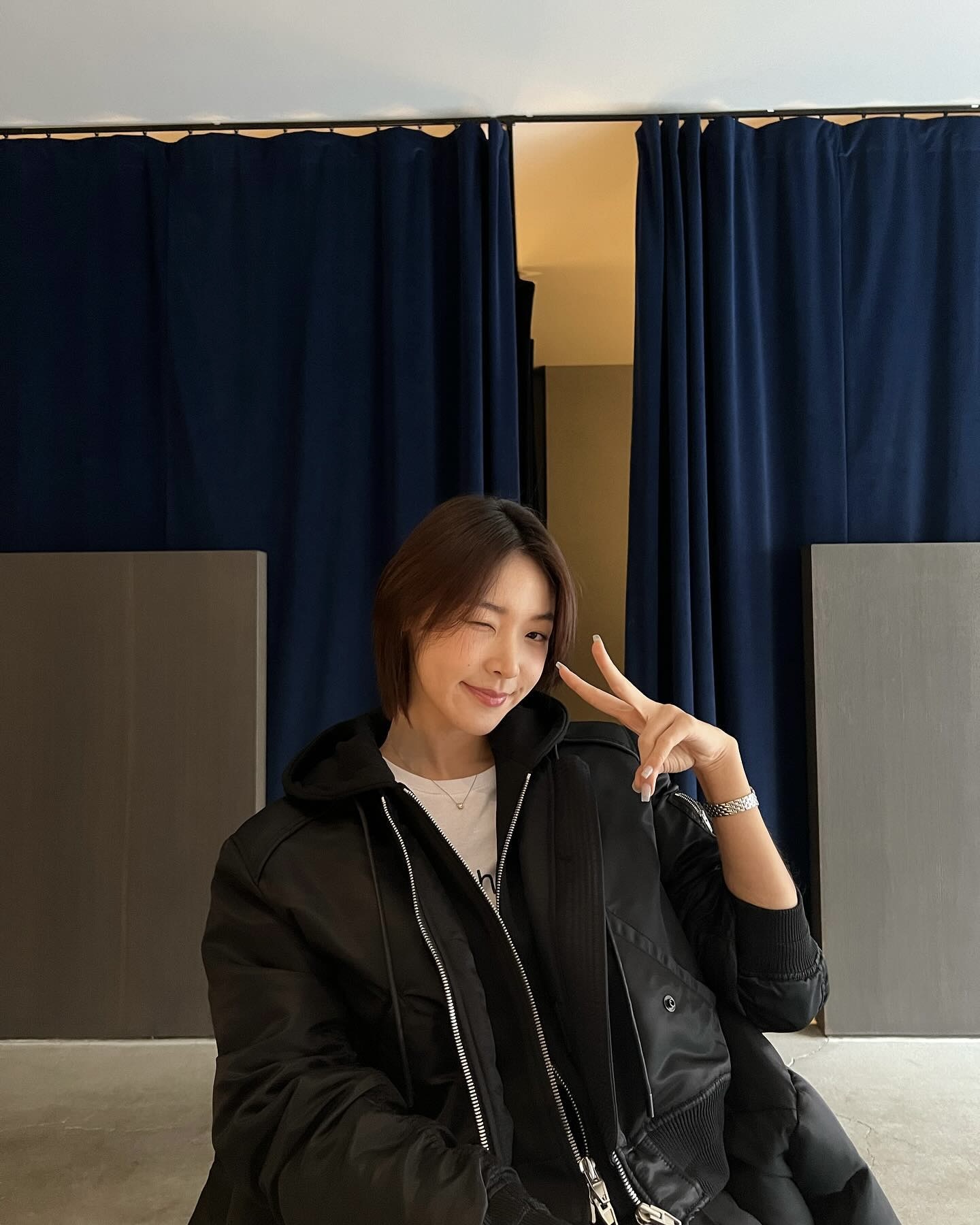 미나도리 무한매력 모드 ON💡
솔로지옥 때와는 또 다른 숏컷으로 반전 매력 발산😳💖 이미지6