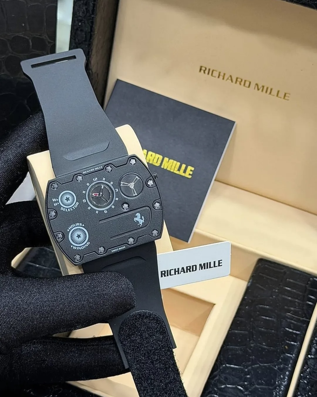 엄청 얇은 리차드 밀 x 페라리🐎 이미지7