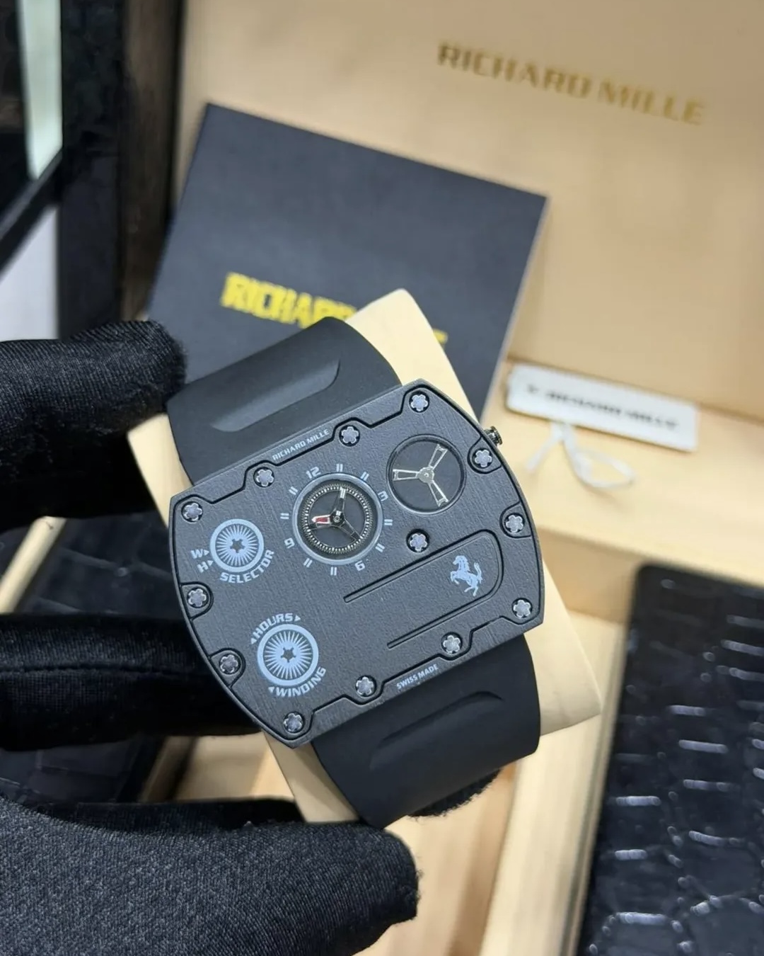 엄청 얇은 리차드 밀 x 페라리🐎 이미지8