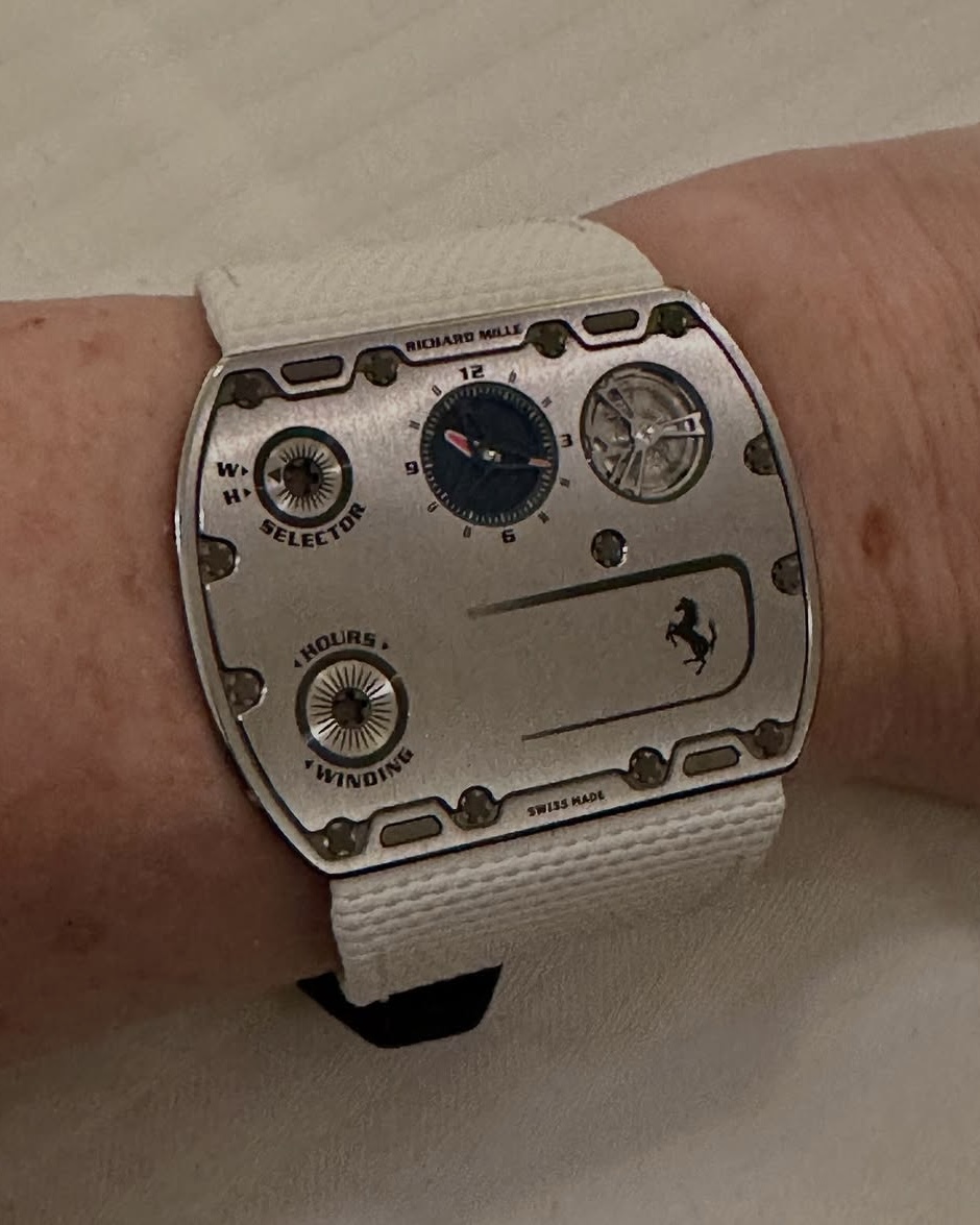 엄청 얇은 리차드 밀 x 페라리🐎 이미지2