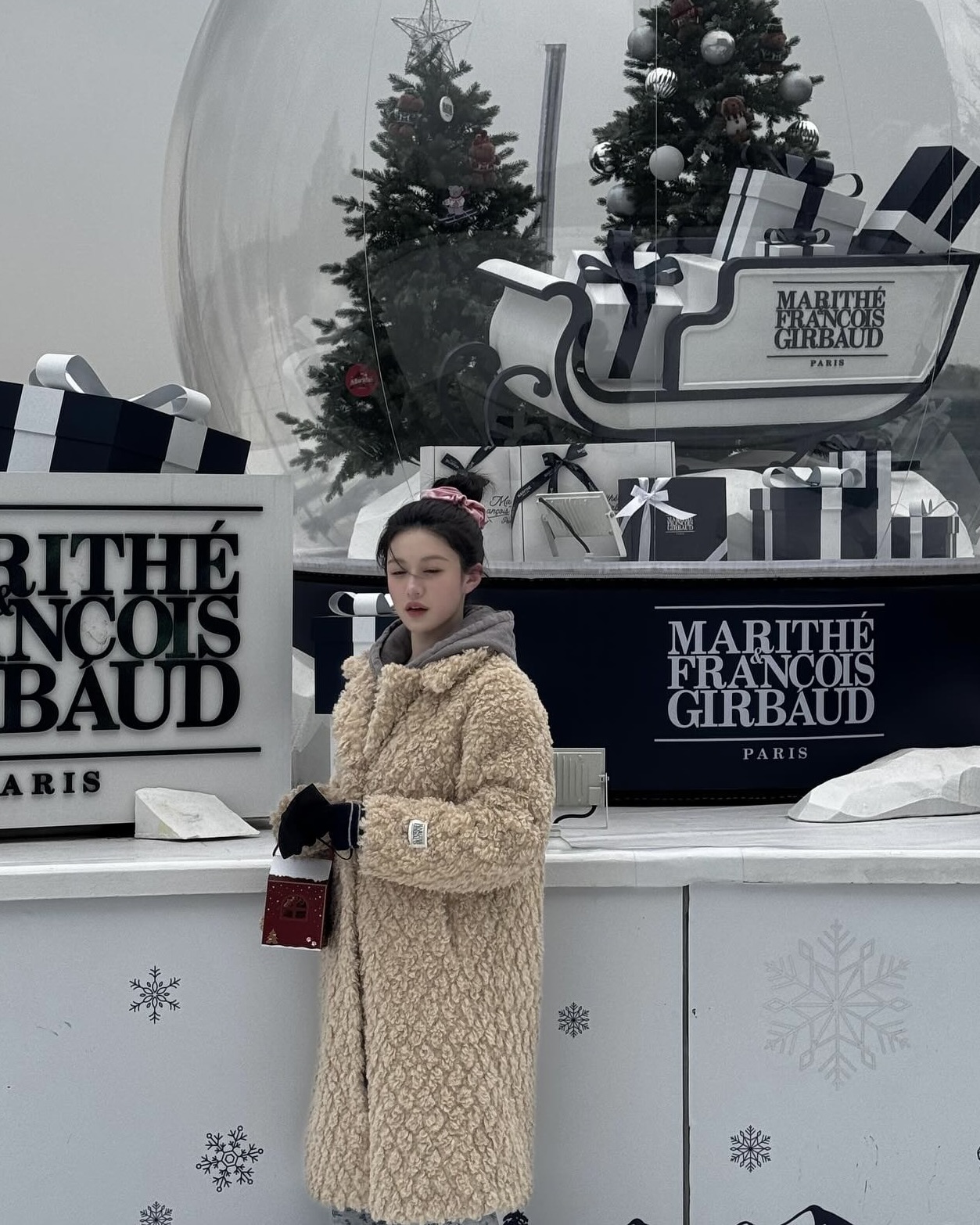 연관 토픽 이미지