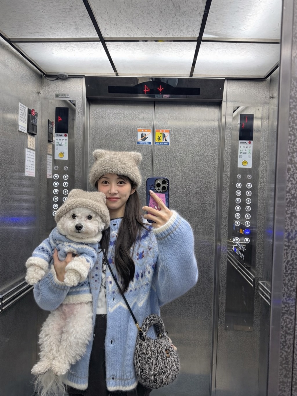 오늘 OOTD는 펫과 찰떡 매치💘
때론 귀엽게, 때론 시크하게🐾😉똑 닮은 시밀러룩 완성해 보자 이미지10