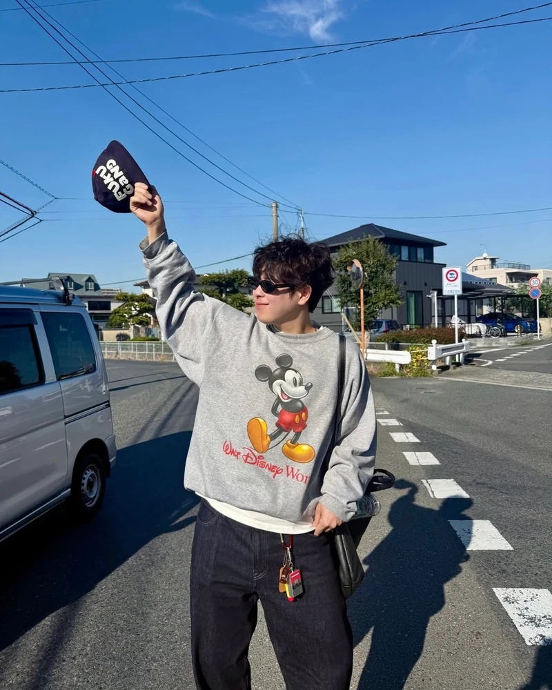 툭 입는 맛이 좋은 회색맨투맨⚙️ 이미지1