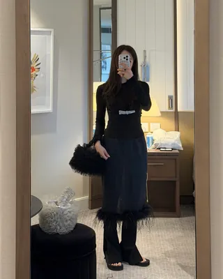 봄 날씨에 입기 좋은 치마?👀
가볍게 입어도 봄 분위기 나는 미디스커트🤍✨ 이미지