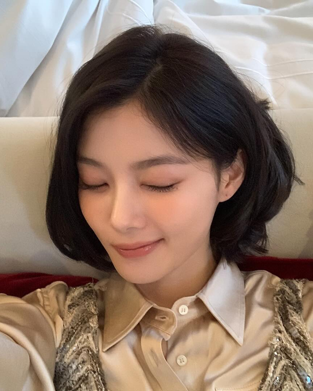 김유정, 단발미 뽑내는 미모💖
브루넬로 쿠치넬리 2026 FW 프리젠테이션을 위해 떠난 밀라노에서의 순간🇮🇹 이미지5