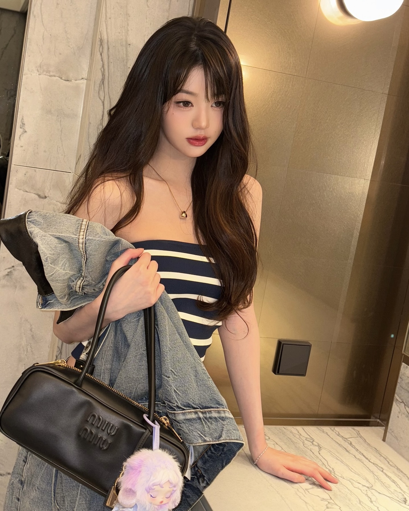 올 시즌 가방, 공통점 딱 하나!!☝🏻
모두 직사각형 쉐입에 숄더백이니까🙆🏻♀️🤎 구매할 때 참고하자 이미지5