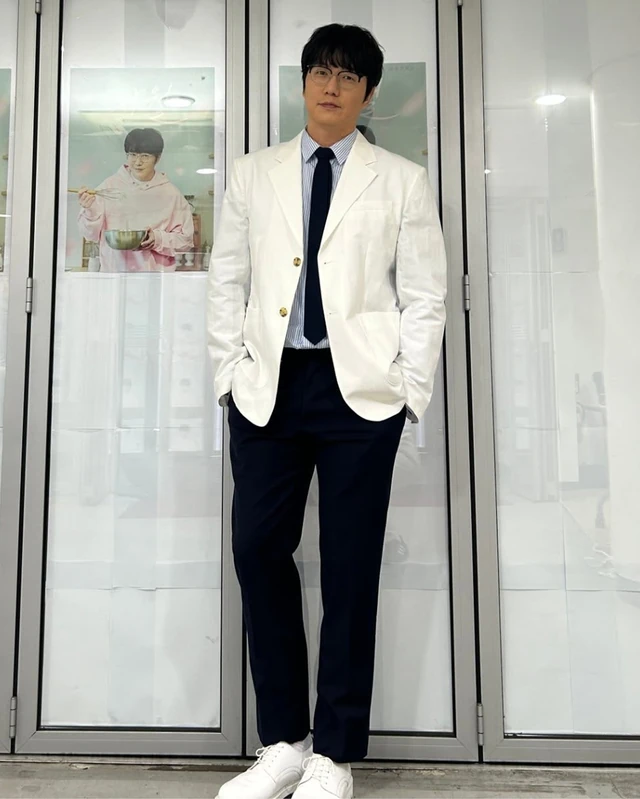 연관 토픽 이미지