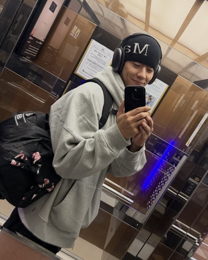 회색 후드티 어려울 거 없다👻 이미지4