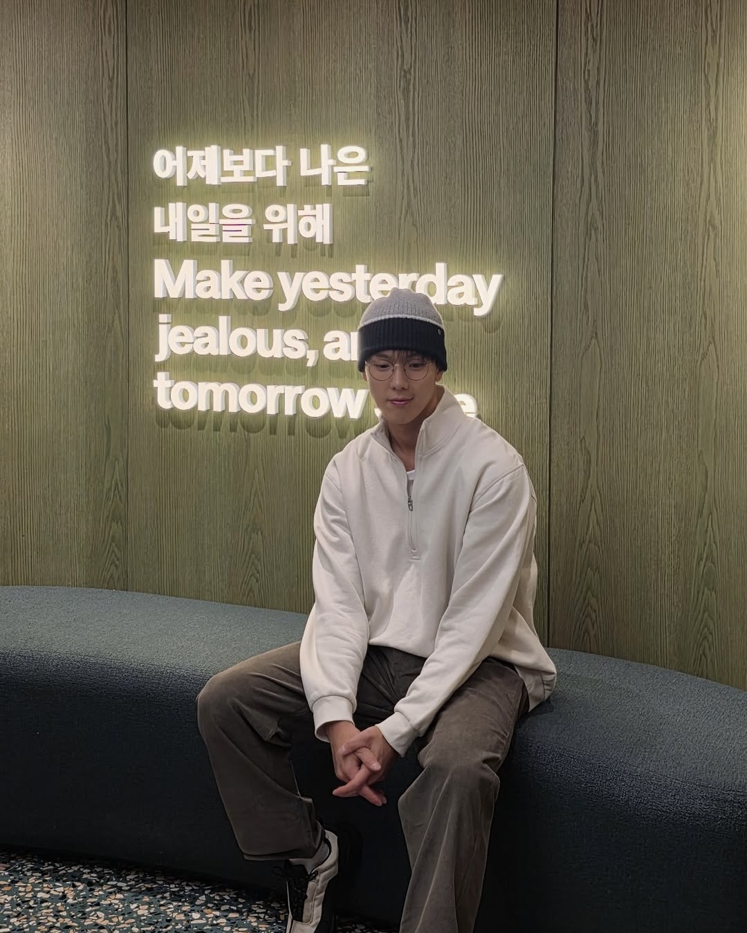 무심하게 하프집업 맨투맨🤐 이미지4