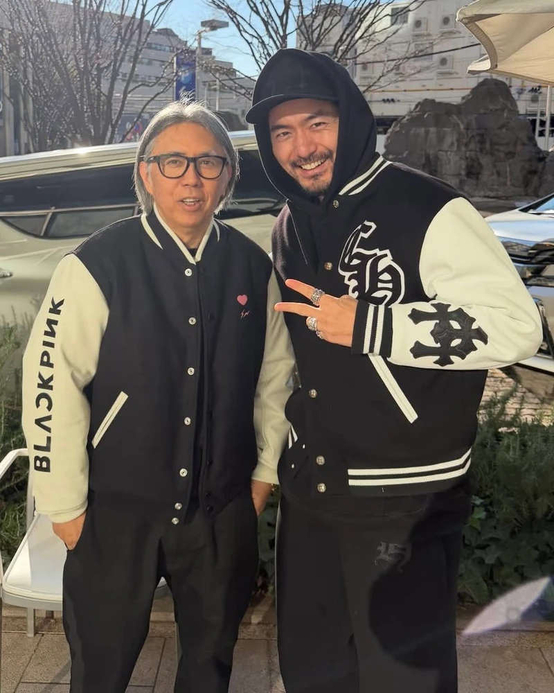 차 한 대 값 크롬 이글 바시티🦅 이미지1
