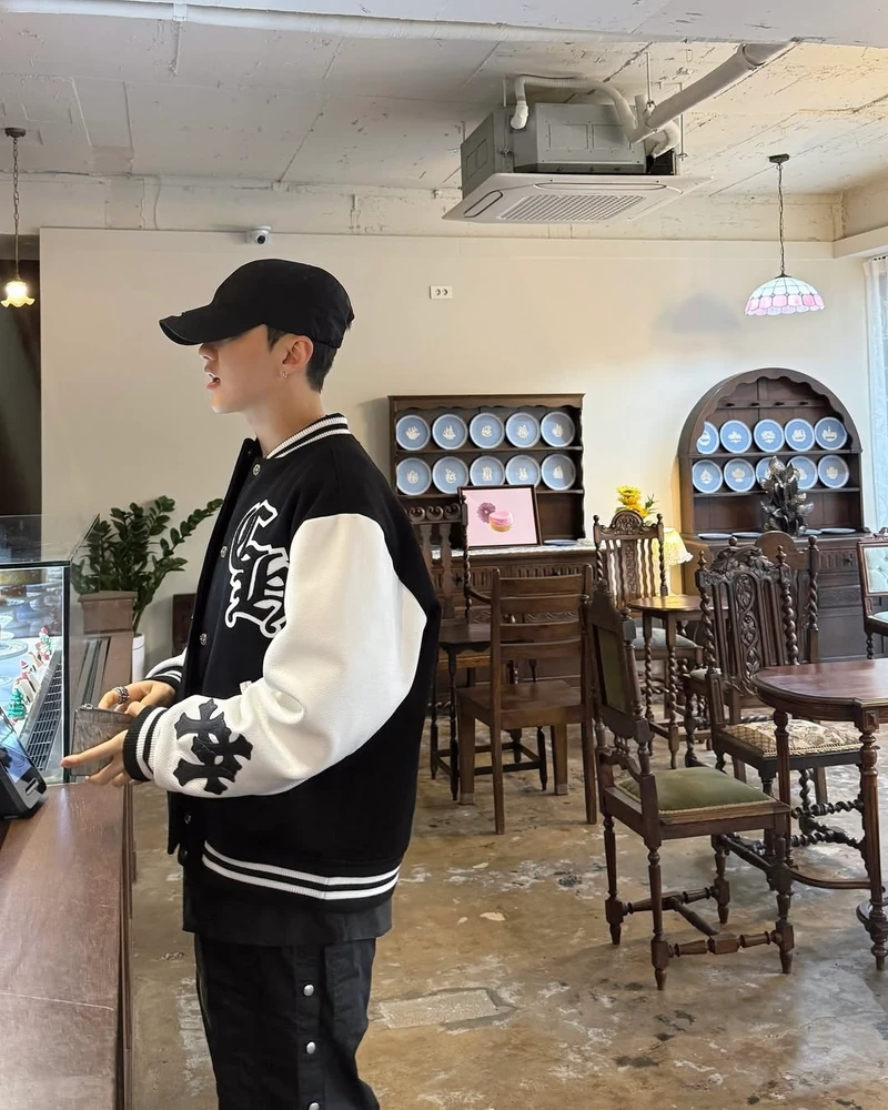 차 한 대 값 크롬 이글 바시티🦅 이미지2