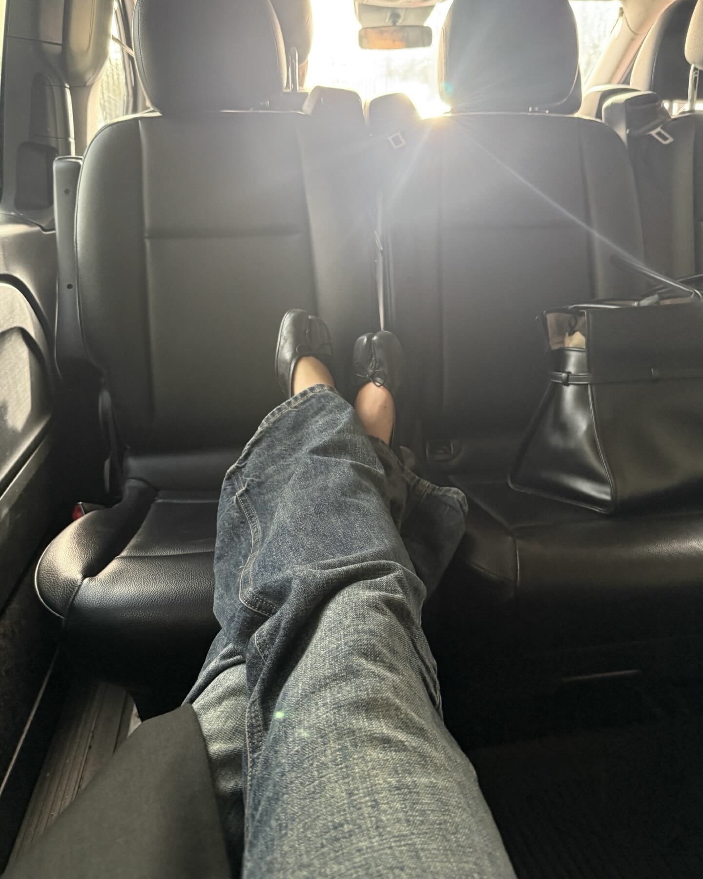 매일 신어도 질리지 않아요✨
어디에나 잘 어울려 손이 자주 가는 데일리 슈즈🥿🤍 이미지5