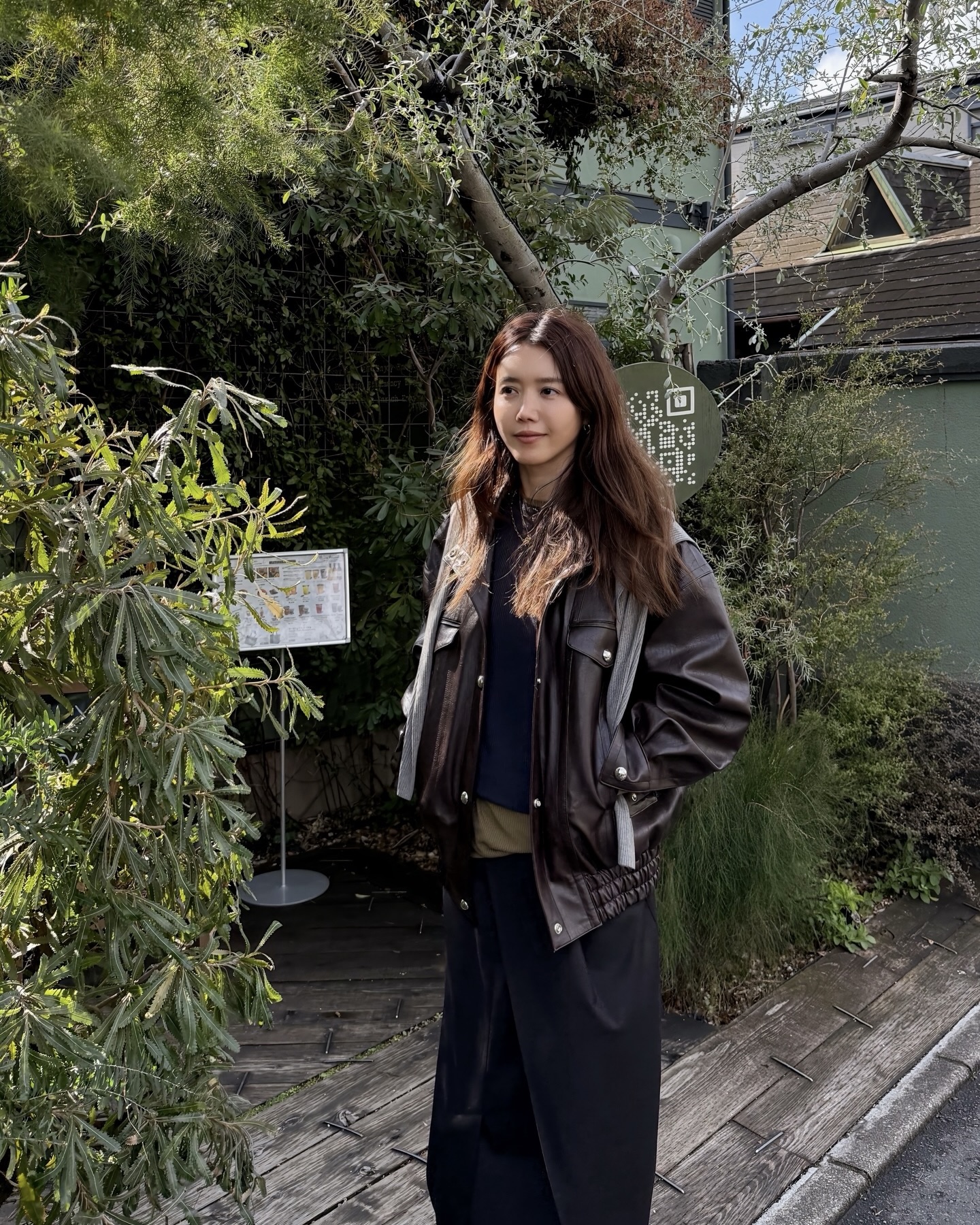 간절기엔 역시 레더자켓이지🖤
심플한 코디에도 포인트 되는 봄 필수 아우터☕️✨ 이미지7
