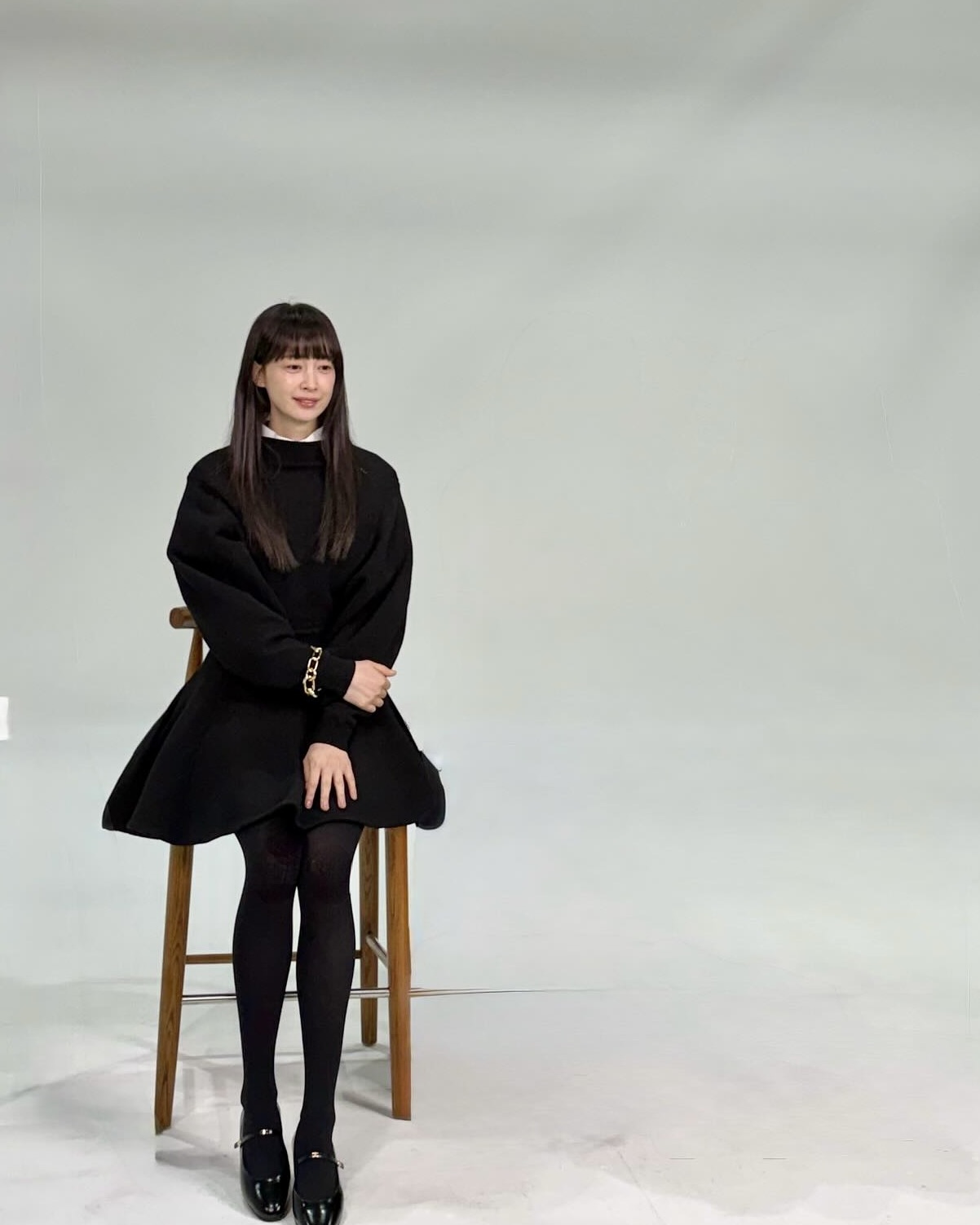 요즘 결혼식 갈 일 부쩍 많아졌죠?🙂↕️
여리하고 단정하게🤍🧚🏻 스커트만큼 쉬운 선택지 없어 이미지9