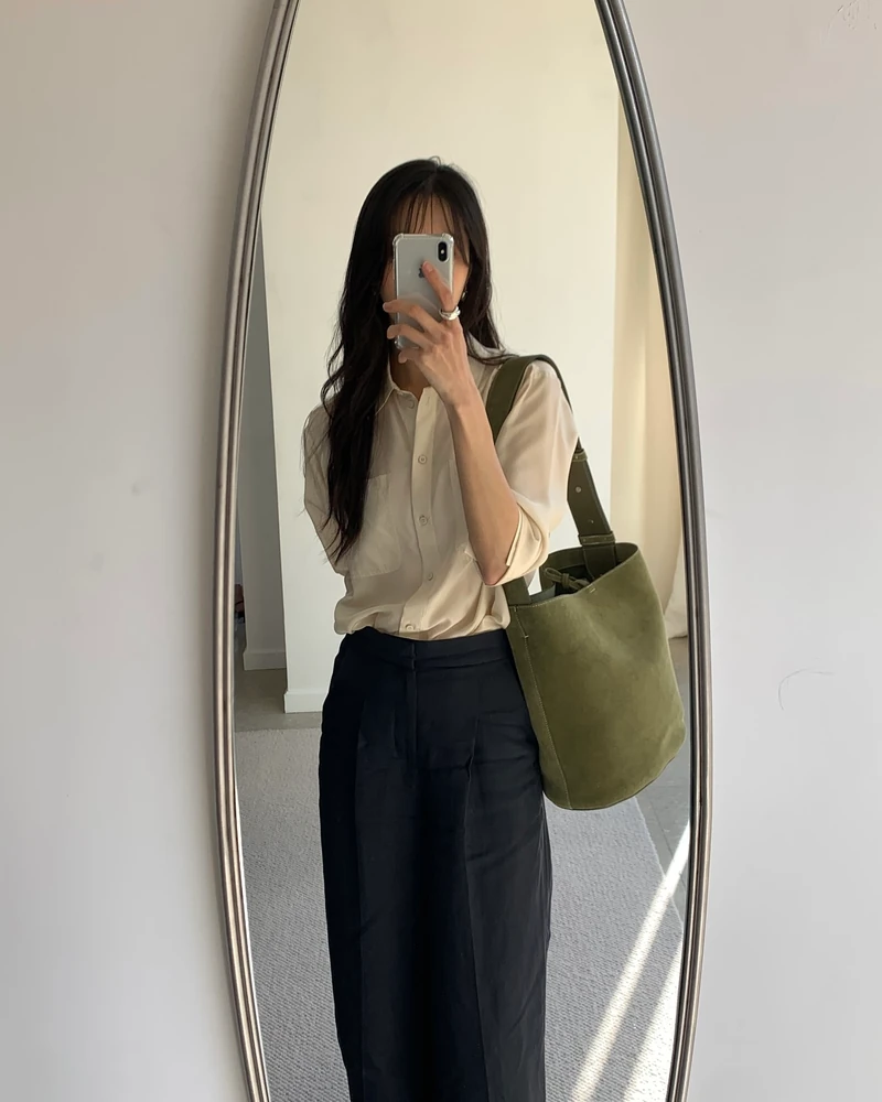 하객룩에 제일 활용 높은 슬랙스🖤
봄에도 깔끔하고 세련된 무드로 스타일링😉🪄@저장해둬 이미지1