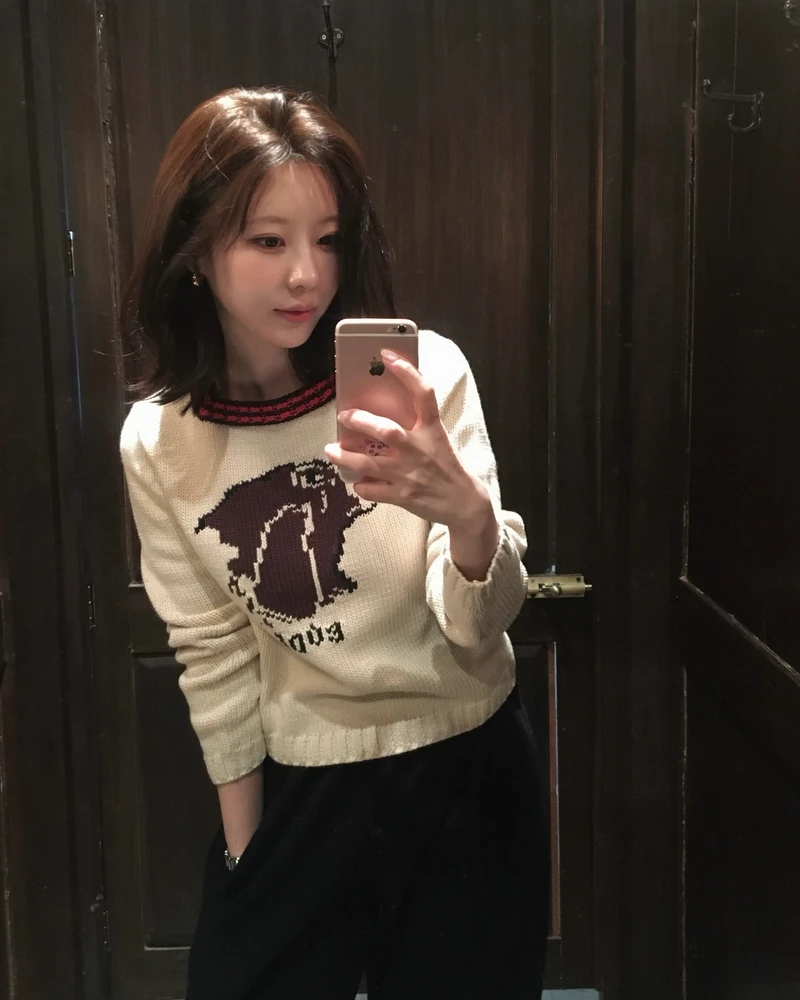 머리 권태기 왔을 땐? 레이어드💇🏻♀️
애매한 기장엔 잘 어울리는 중단발 레이어드하자💛✨ 이미지2