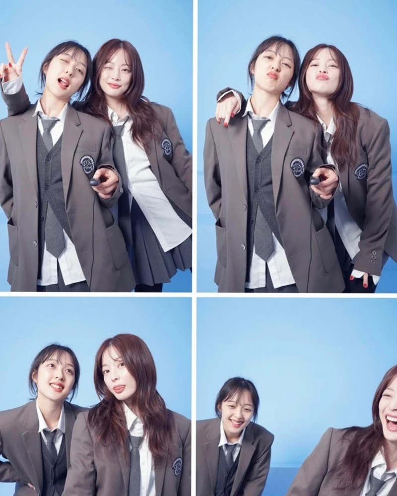 혼자도 둘이도 예쁘게 찍는 법🔎
사진 찍을 때 어색한 사람? 이것만 참고해서 찍자📸🤍 이미지3