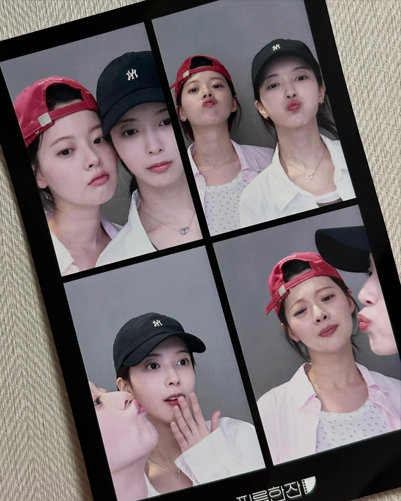 혼자도 둘이도 예쁘게 찍는 법🔎
사진 찍을 때 어색한 사람? 이것만 참고해서 찍자📸🤍 이미지2