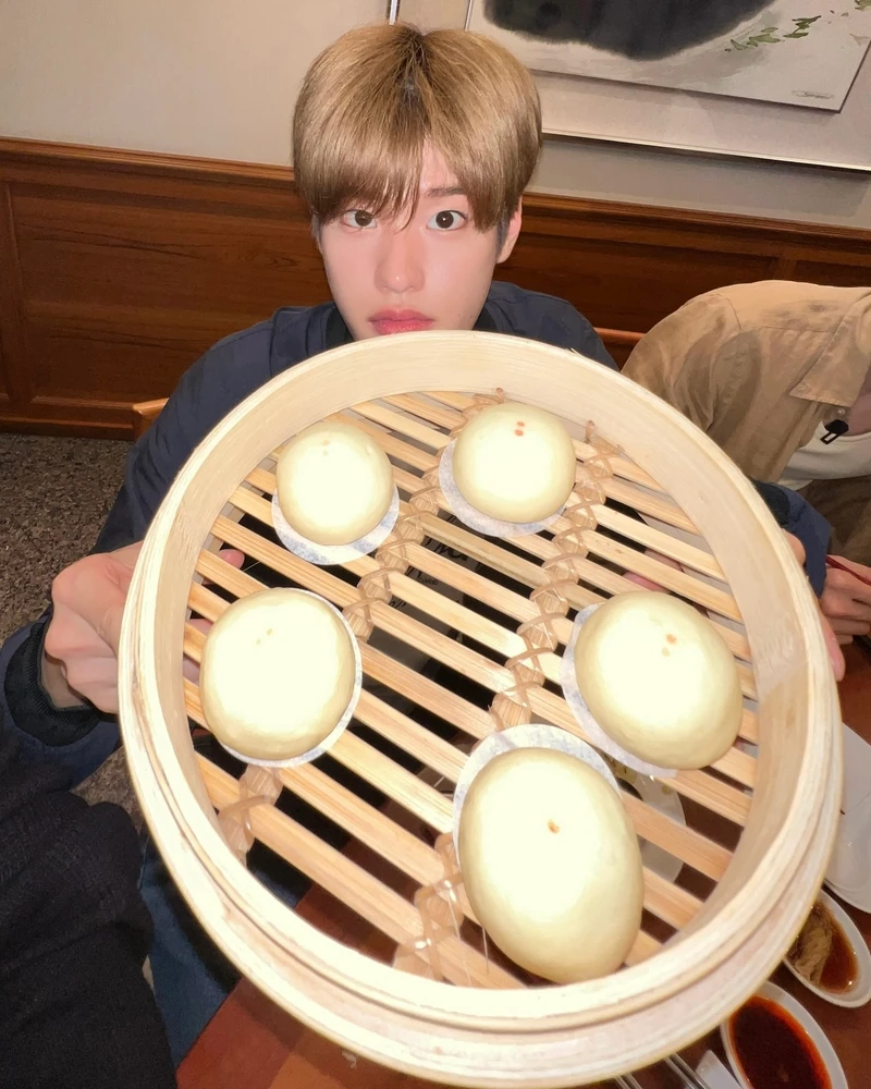 뚝딱이를 위한 사진 꿀팁🍽️
음식 사진도 구도가 중요해요🍟🤍
이미지1