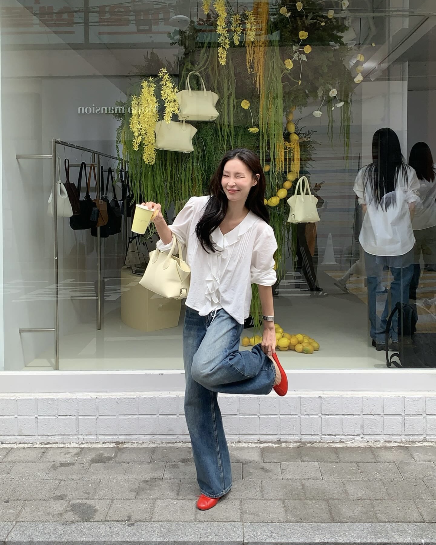 블라우스 하나로 청순해지기🦢
봄여름에 빠질 수 없는 블라우스🩷🫧 이미지3