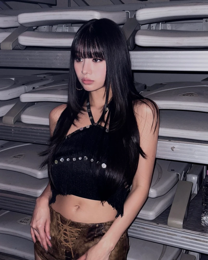 어깨 예뻐 보이는 홀터넥 코디👀
입자마자 시선 집중되는 여름 스타일링🪽✨ 이미지7
