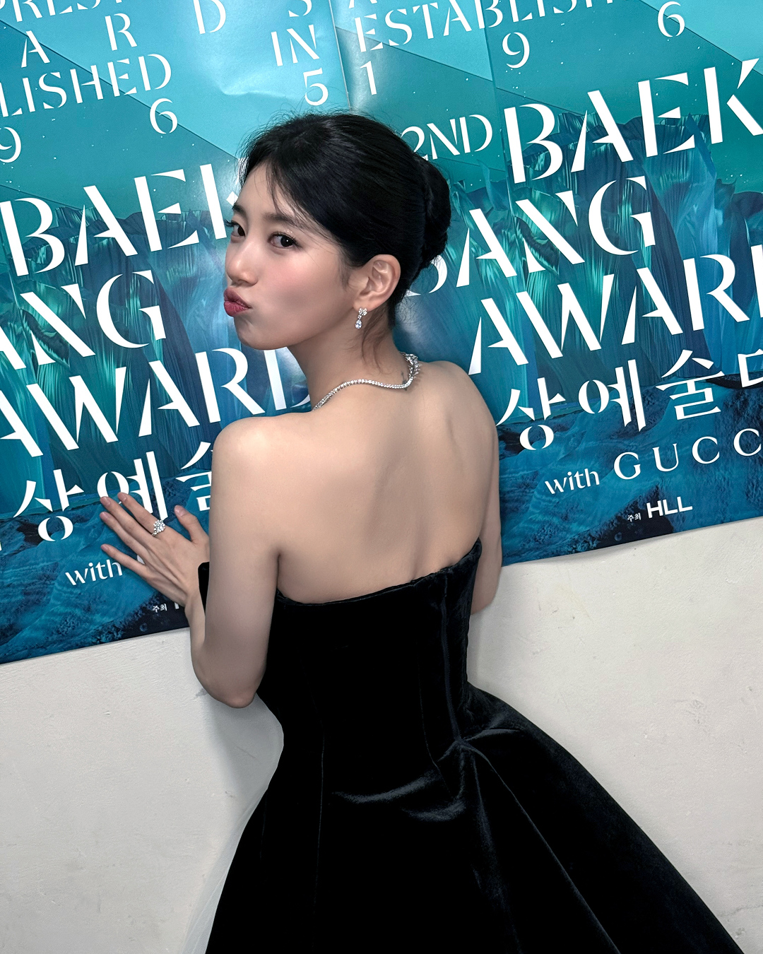 수지 X 백상예술대상
올해도 완벽한 드레스 여신미 보여줬어요💕 이미지4
